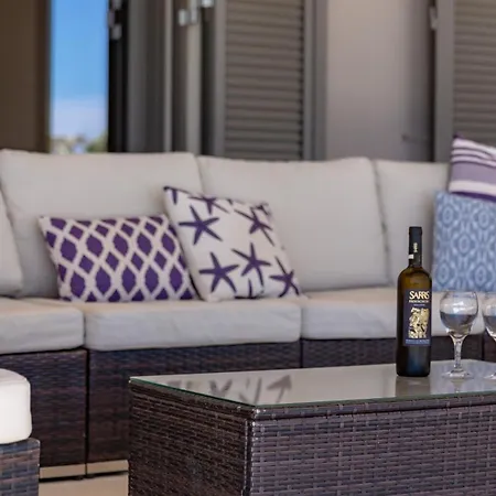 Villa Robola Mavrata