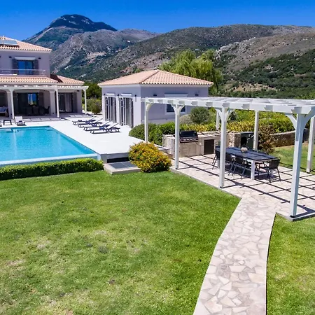 Villa Robola Mavrata